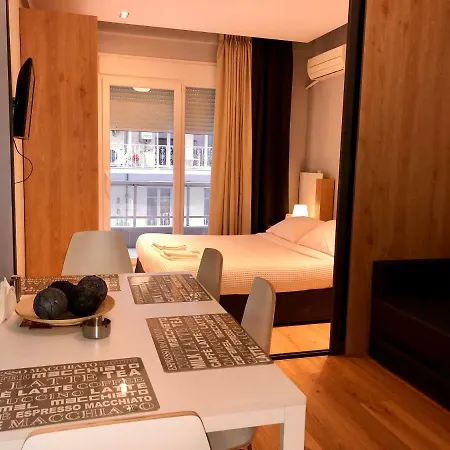 Mitropoleos Street Elegant Lägenhet *